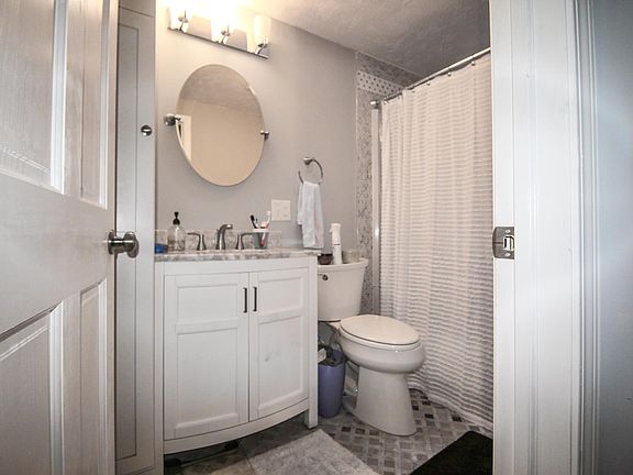 5th image of 1407 W Beechwood Ave