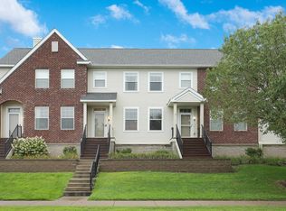 11305 Fergus St NE UNIT B, Blaine, MN 55449