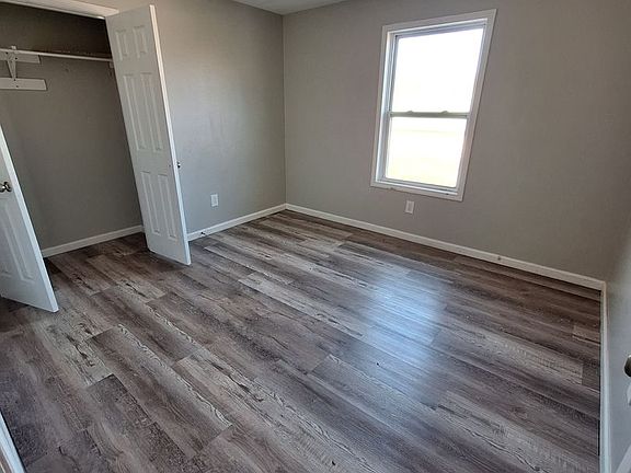 3rd image of 152 River St #8