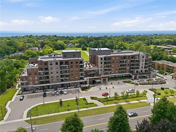 3rd image of 3290 New St #309