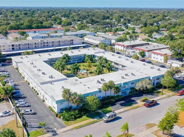 3100 Hartford St N APT 227, Saint Petersburg, FL 33713