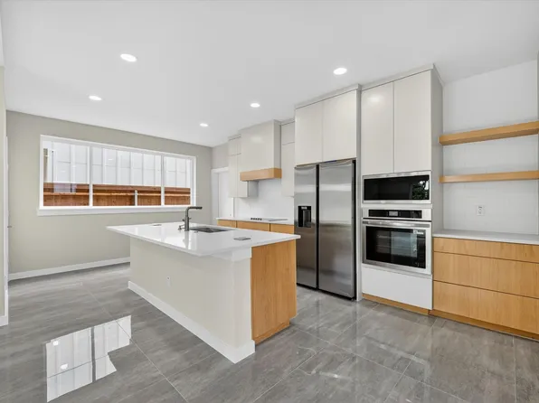 115 Rolston Rd, Irving, TX 75060