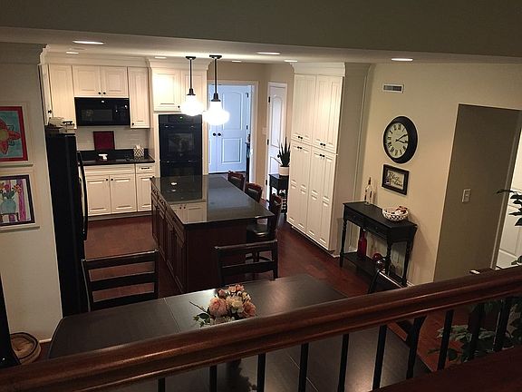 4th image of 1220 Woodmere Ln
