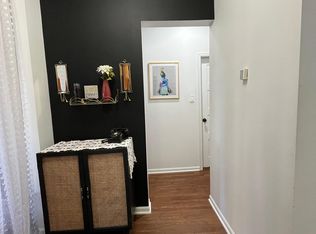 1645 W Greenleaf Ave APT 1E, Chicago, IL 60626