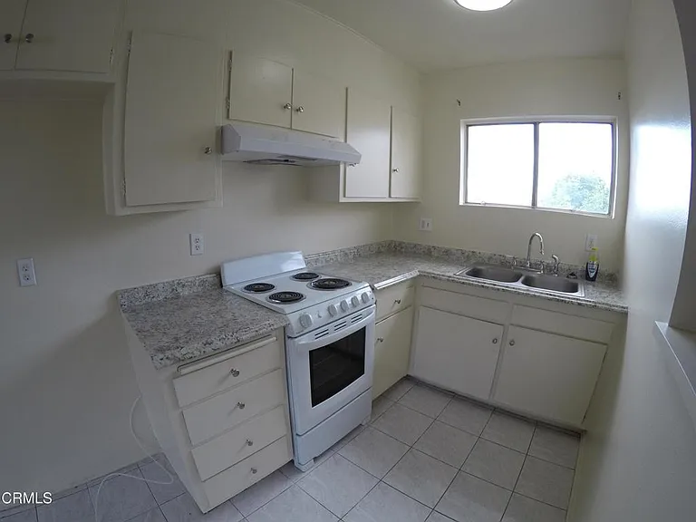 13050 Dronfield Ave #21 — Photo 4