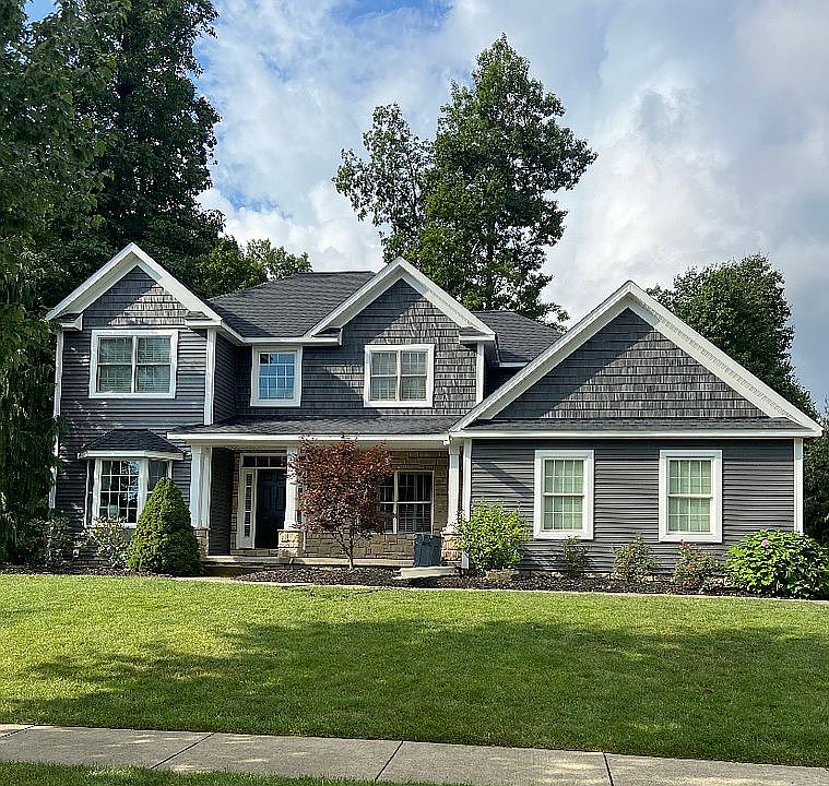 1st image of 4976 Pebblehurst Dr