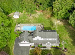 12 Canterbury Lane, Suffern, NY 10901