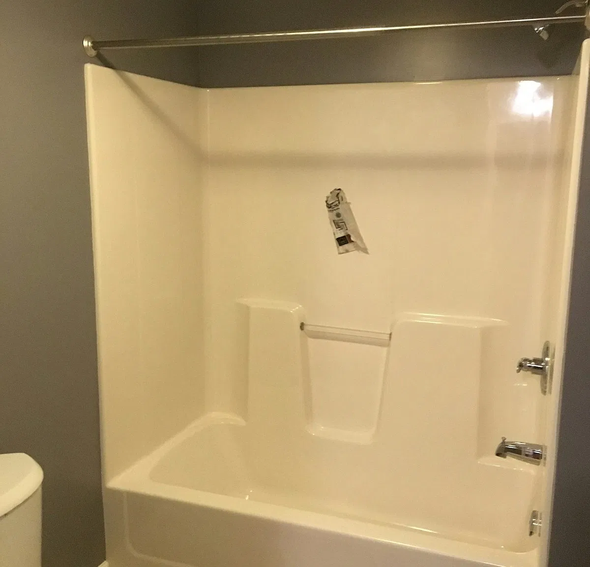 18 Strabane Avenue — Photo 3