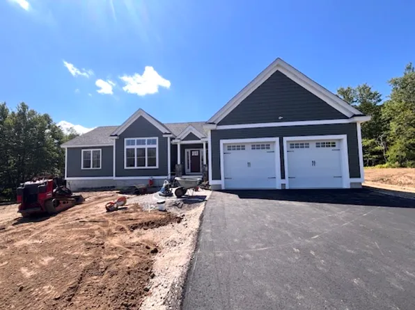 21 Megan's Way #97, Epping, NH 03042