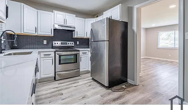 2 bed, 830 sqft, $1,400 — Photo 2