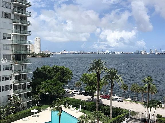 2nd image of 1420 Brickell Bay Dr APT 705C
