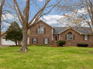 124 Oak Valley Dr, Spring Hill, TN 37174