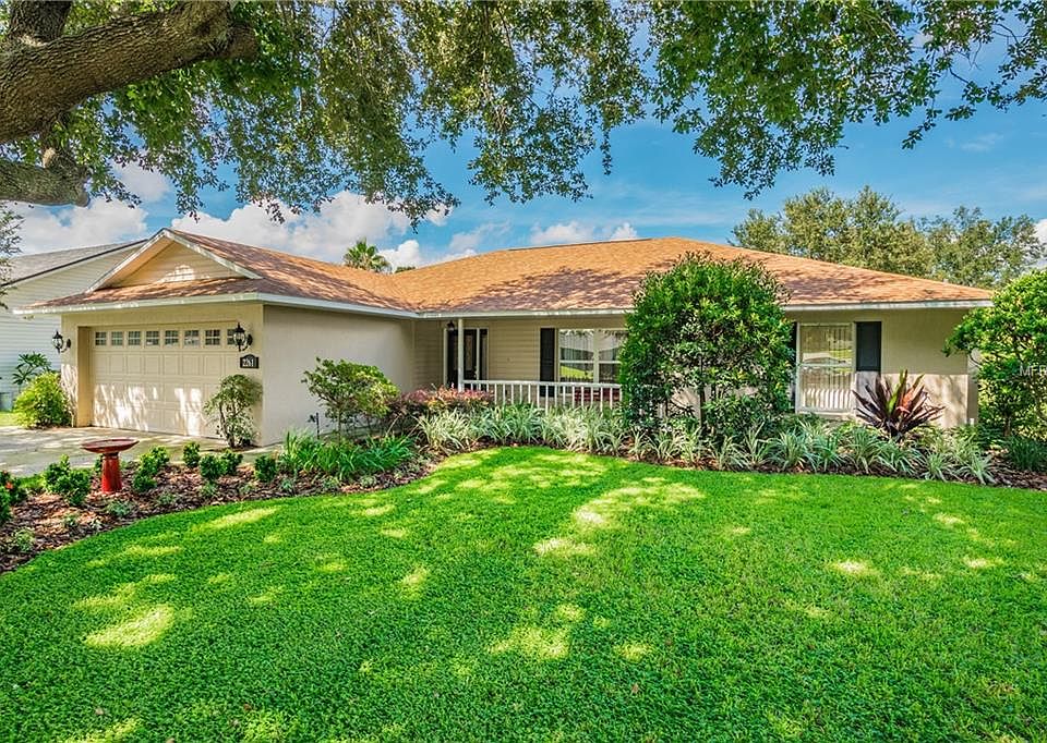 1st image of 2261 Palmview Cir W