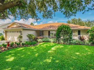 2261 Palmview Cir W, Auburndale, FL 33823