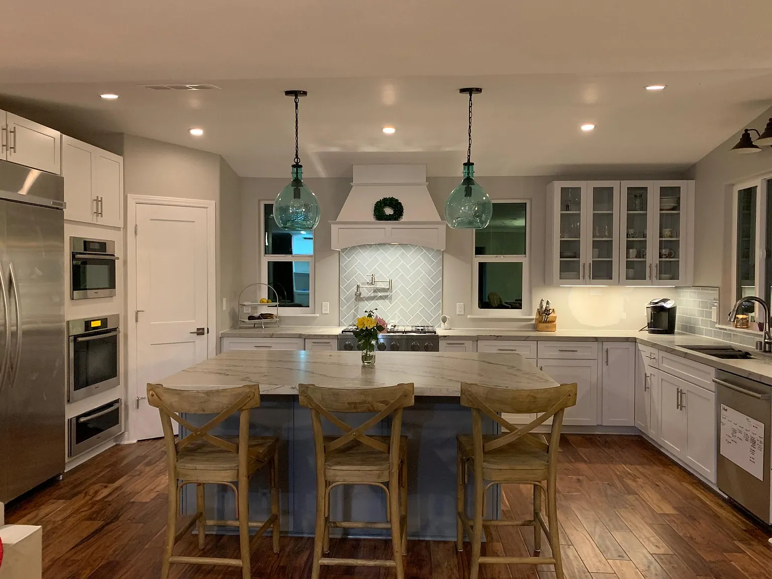4 bed, 1972 sqft, $9,000 — Photo 4