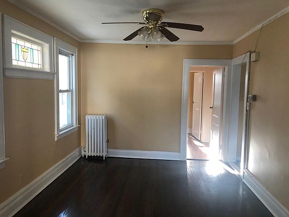 2nd image of 134 Chestnut St Floor 2