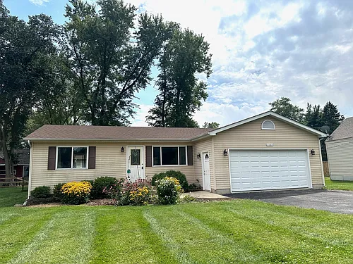 7103 Hiawatha Dr Photo 1