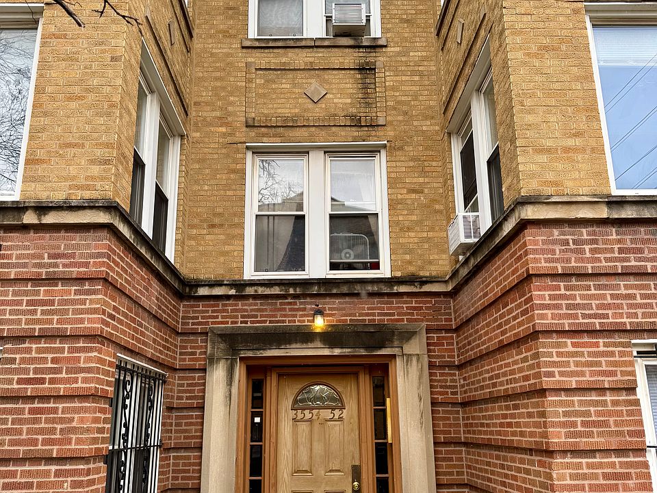 1st image of 3552-2 W Leland Ave #G