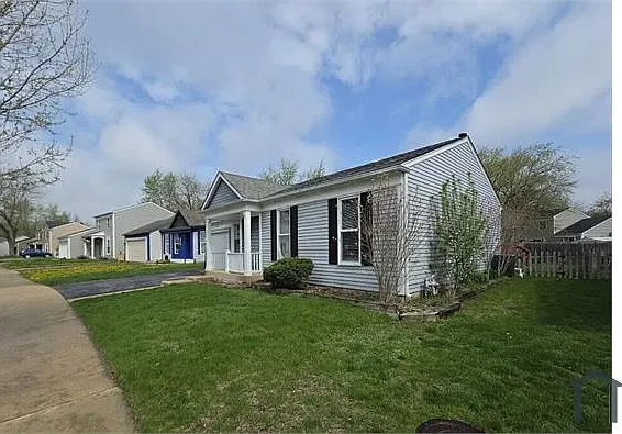 2666 Prairieview Ln N — Photo 10