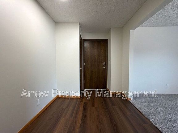 3rd image of 1431 D St APT 8