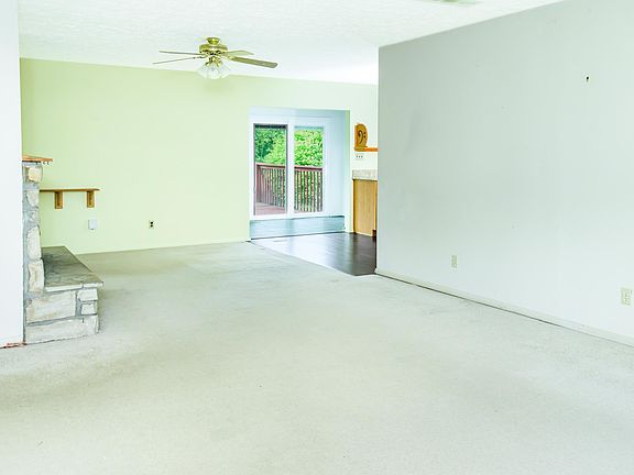 5th image of 3614 E Grandview Dr