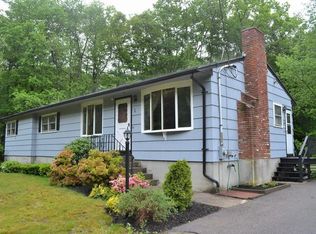 36 Oldfield Dr, Hanover, MA 02339