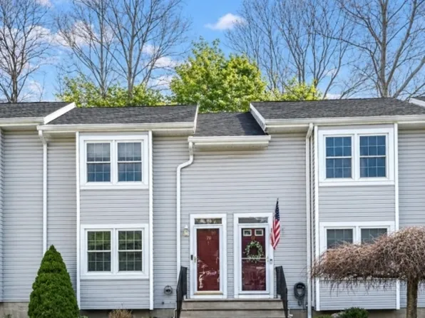 70 Village Dr, Hamburg, NJ 07419