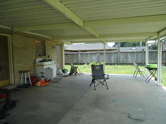4th image of 100 Oakwood Dr