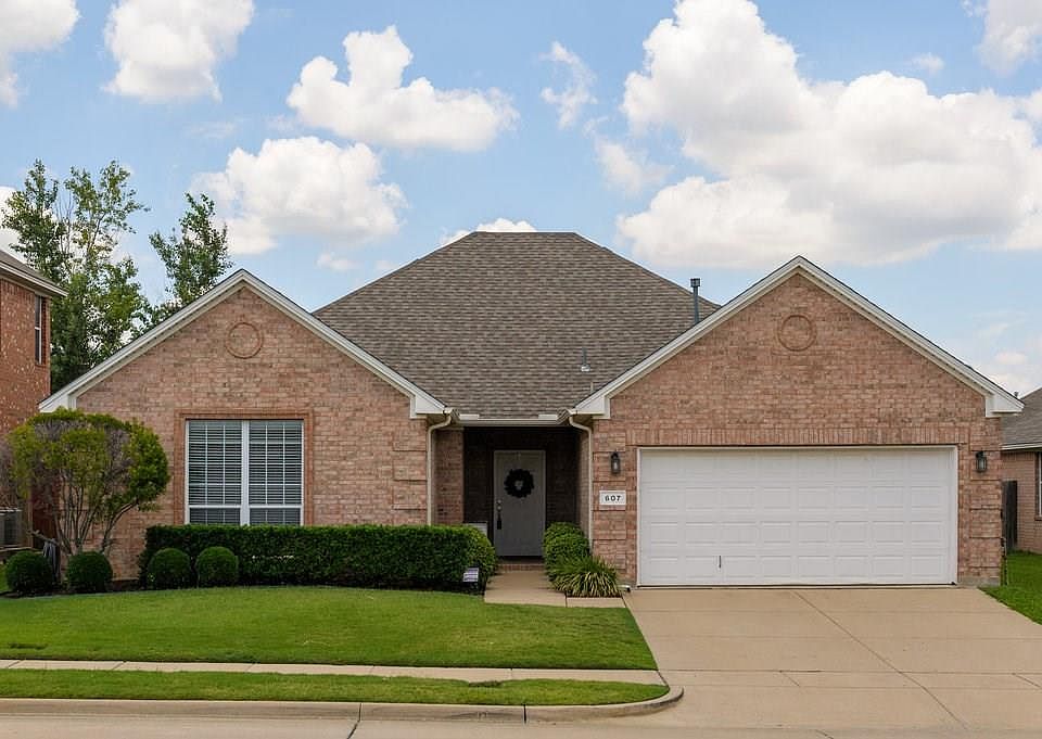 1st image of 607 Poplar Vista Ln