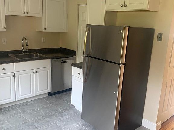 3rd image of 174 Pine St #0