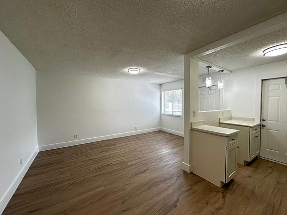 5th image of 2331 Arthur St #5