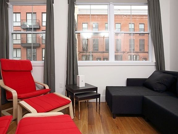3rd image of 30 Meserole St #3