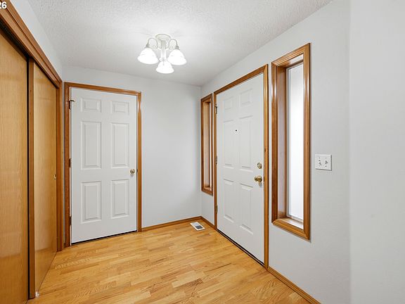 5th image of 58 SW Pasquinade Pl