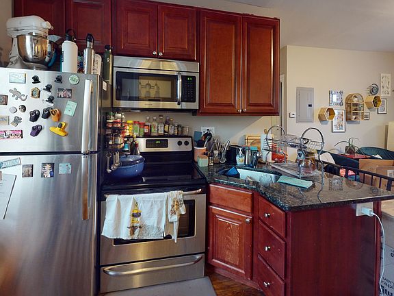2nd image of 2 Boylston St APT 2
