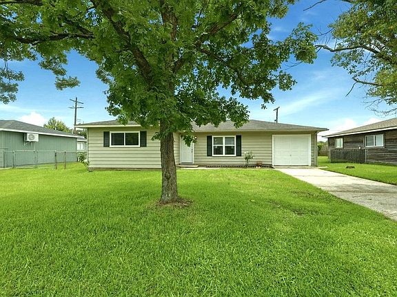 3rd image of 3411 Bowling Ln