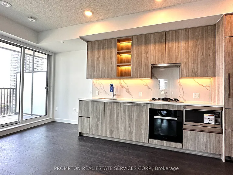 68 Esther Shiner Blvd #915 — Photo 5