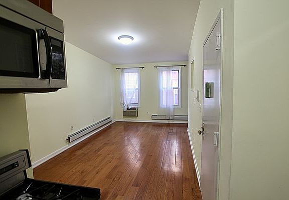 4th image of 27 Olive St #8