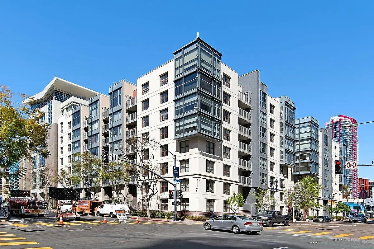 1 bed, 750 sqft, $2,395 — Photo 1