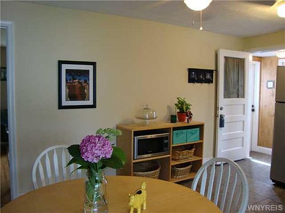 3rd image of 53 Sharon Ave