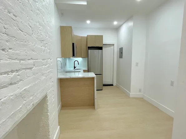 413 East 9th Street image 1 of 8