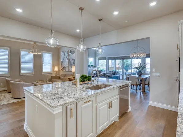 130 Lucia Court, Horseshoe Bay, TX 78657