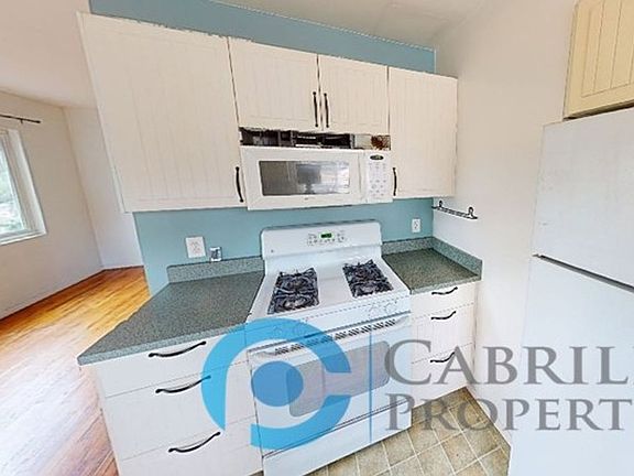 5th image of 3552 38th St