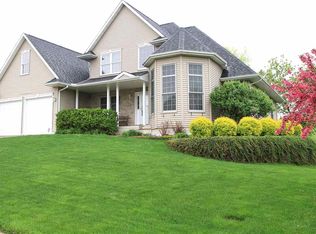 3411 34th Avenue North Ct, Clinton, IA