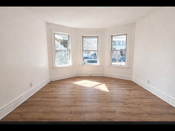 3rd image of 878 S 19th St #1L