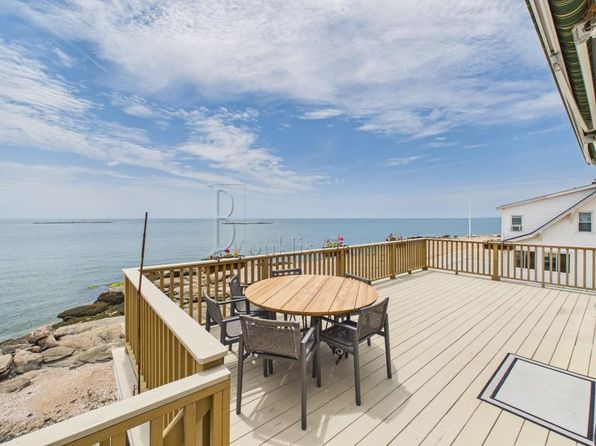 4 Cambridge Ct #1, East Haven, CT