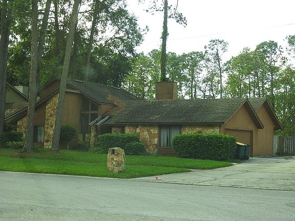 3rd image of 10312 Nakema Dr W