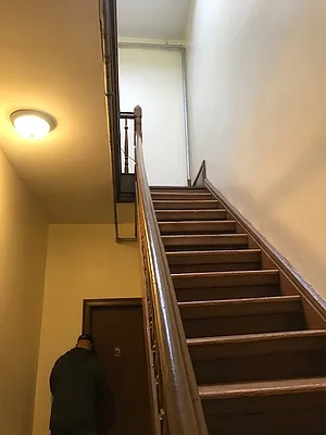 Rented by Perry Associates NYC Inc | media 11