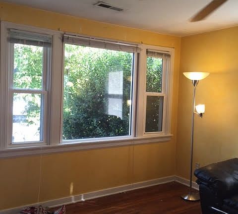 3rd image of 906 Sabot St