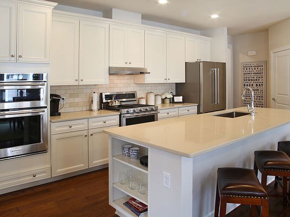 Beautifully Designed Kitchen