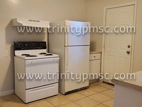 5th image of 1105 Hampton Ave #B